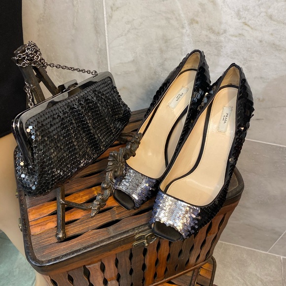 Prada shoes with black sequins and silver color - Picture 3 of 12